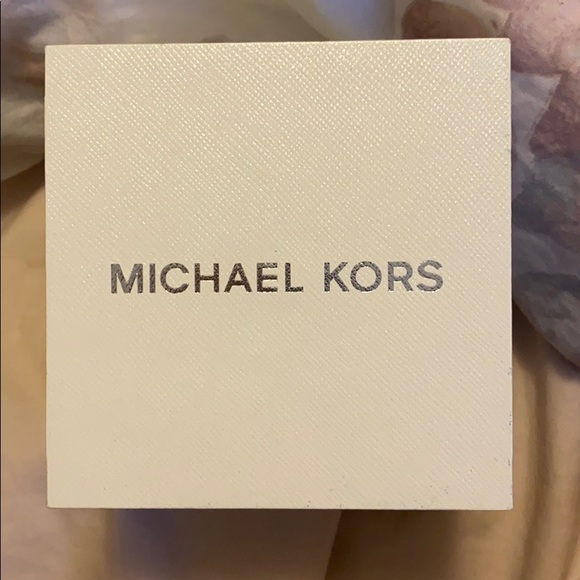 BRAND NEW MICHEAL KORS WATCH - Picture 1 of 4